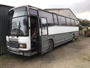 b697war,leyland,trctl11/3rh,plaxton