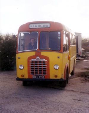 wxe298,bedford,c5z1,duple midland