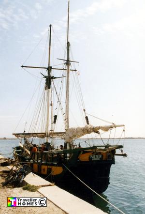 german,boat,camargue